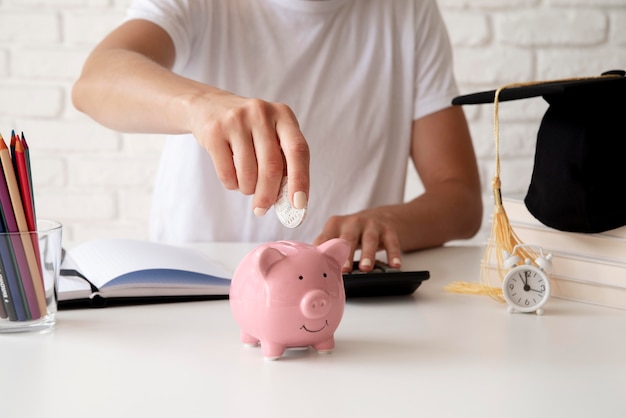 5 Strategies to Cut Monthly Expenses and Boost Your Savings